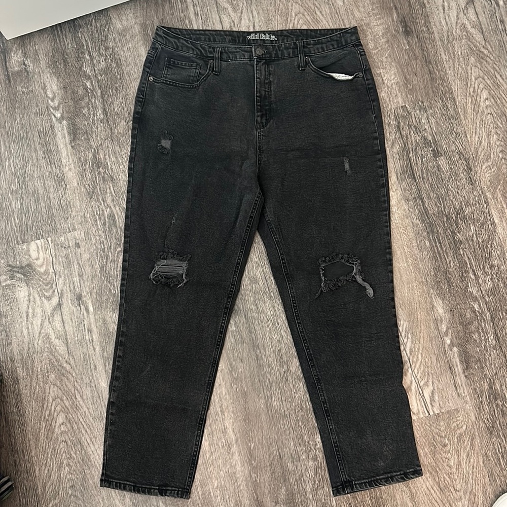 Wild Fable High Rise Mom Jean- Black